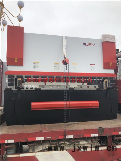 金方圓PR6C100T*3100 數(shù)控折彎機