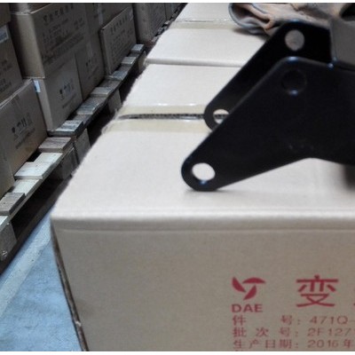 東安汽發(fā)471Q-THA-1000051變速器支架
