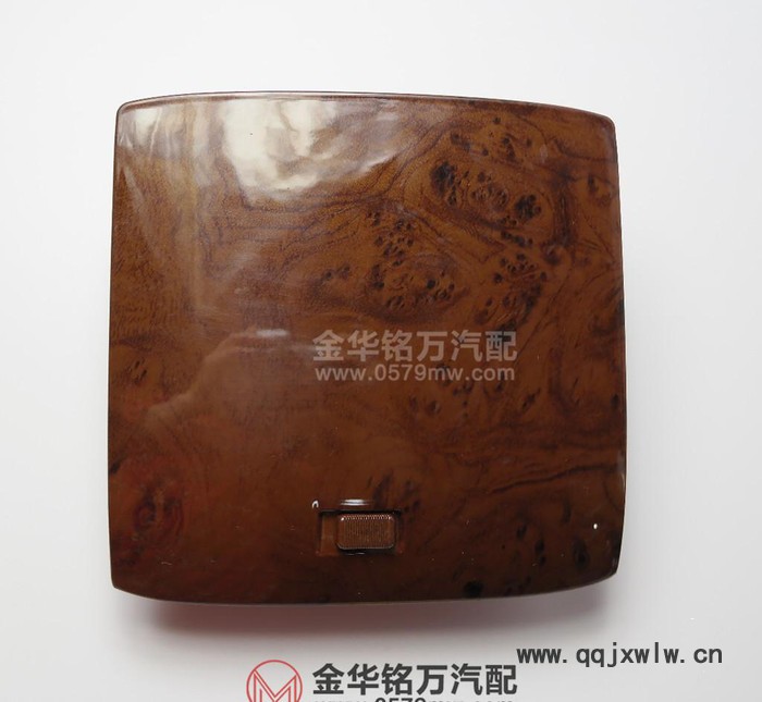 直銷五菱之光揚光前儀表臺工具箱儲物盒副雜物箱組件配套品質(zhì)